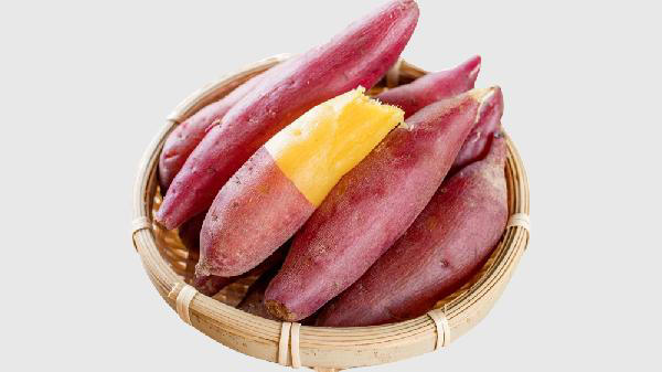 医生提醒：红薯万不可与“5样”食物一起吃，吃红薯的禁忌要清楚