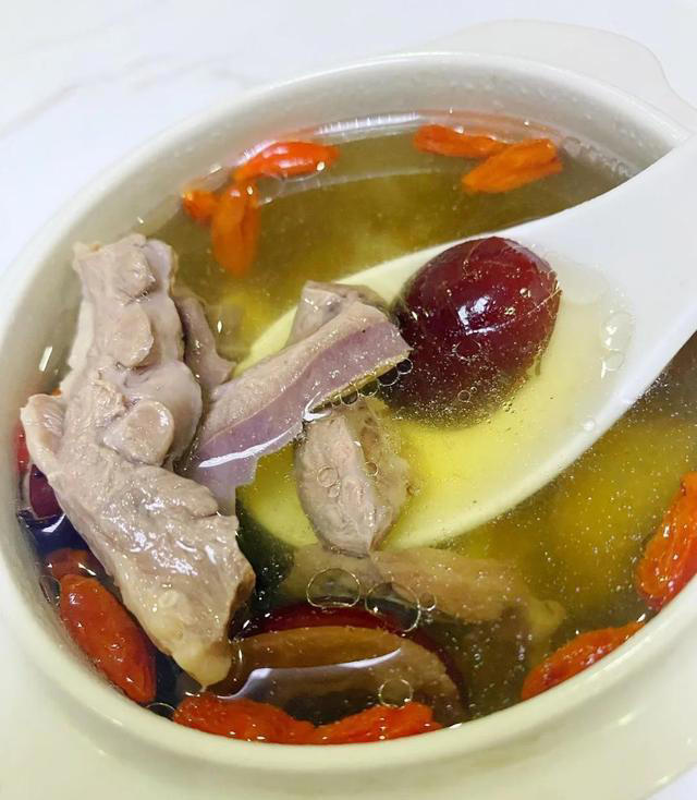 大脑最爱的8种食物，锌含量丰富，建议多做给家人吃，增强免疫力