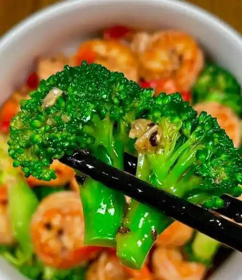 大脑最爱的8种食物，锌含量丰富，建议多做给家人吃，增强免疫力