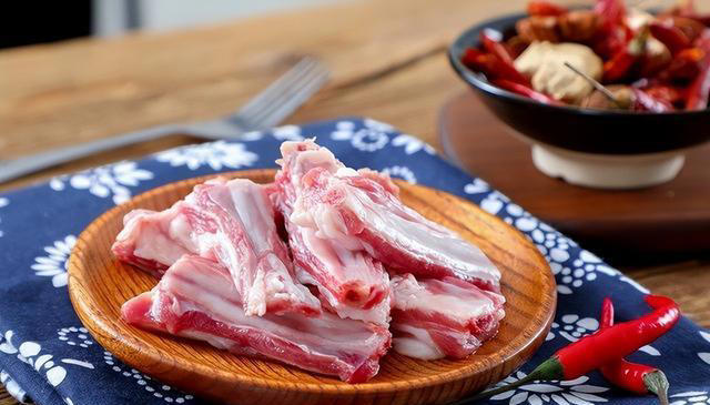 炖牛肉时，加入这3样东西，半个小时就炖熟，软烂入味更可口