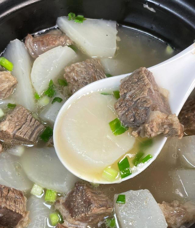 牛肉怎么炖好吃又软烂？分享四种家常做法，肉嫩鲜香还不腥