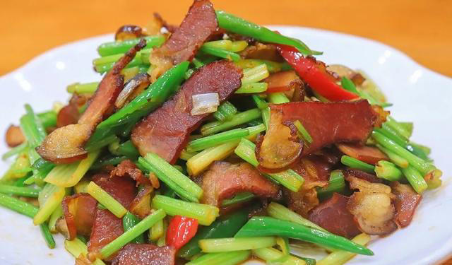 挑食不再是烦恼：6道美味又营养的佳肴，让孩子爱上吃饭