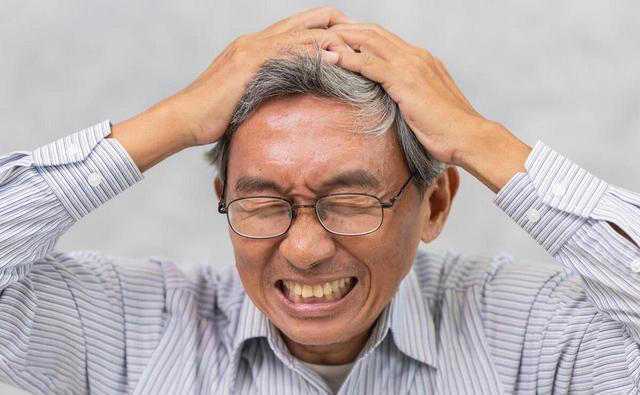 脑供血不足，身体或出现6个症状，老人如何预防？7个建议听一听