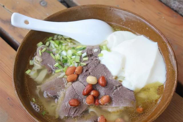 12款菜肴精选：梅干菜烧茄子、干煸豆角、鸭肉豆花面、辣炒花蛤