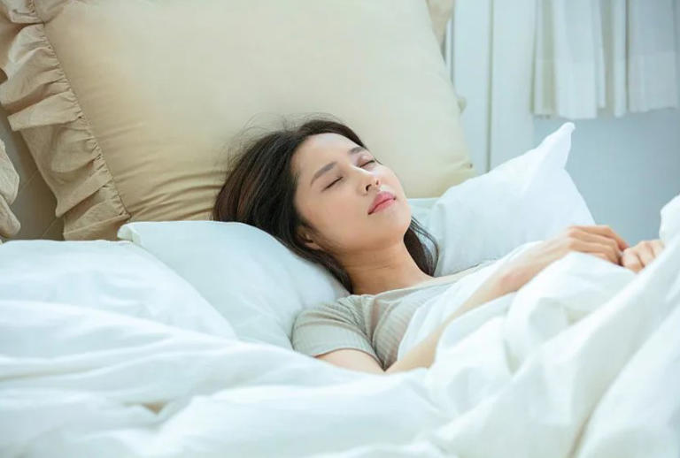 睡得少和睡得晚，哪种作息最伤身？
